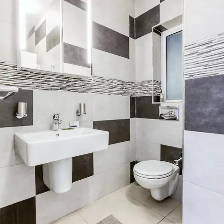 Malta Pool Penthouse * Is-Swieqi