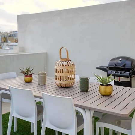 Malta Pool Penthouse Is-Swieqi
